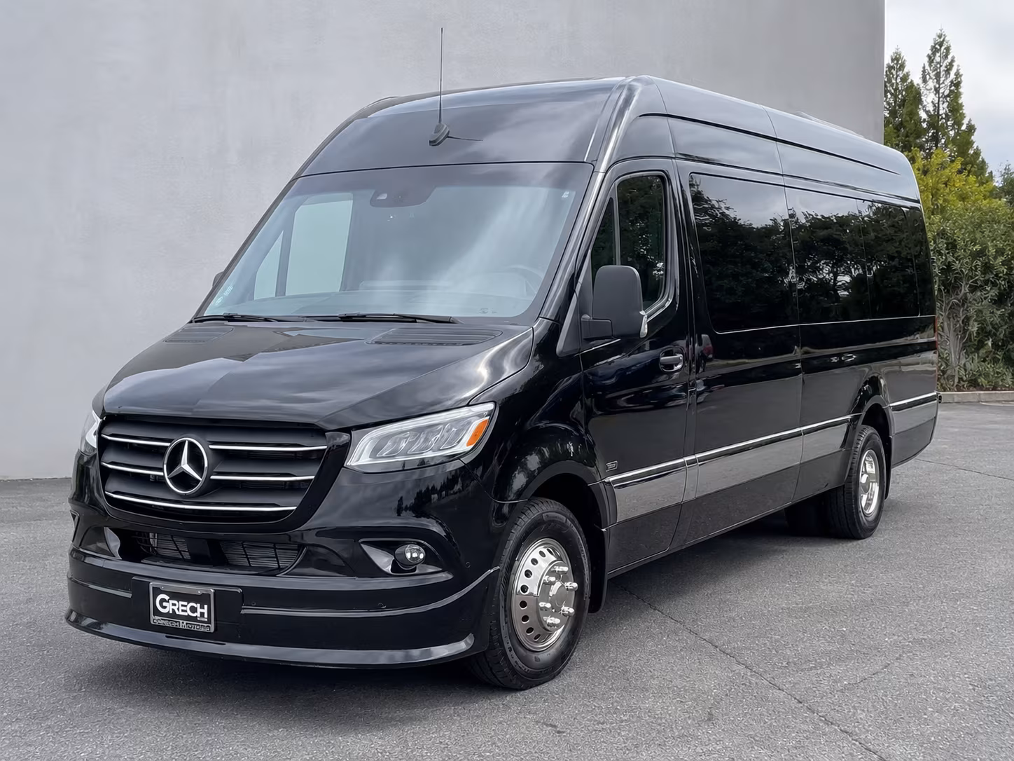 easily book transportation for your next birthday 5