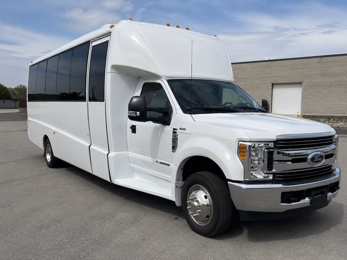 easily book transportation for your next prom 5