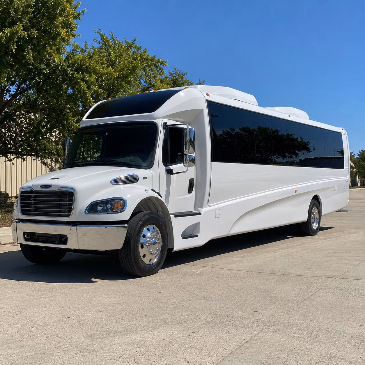 federal way 20 passenger minibus