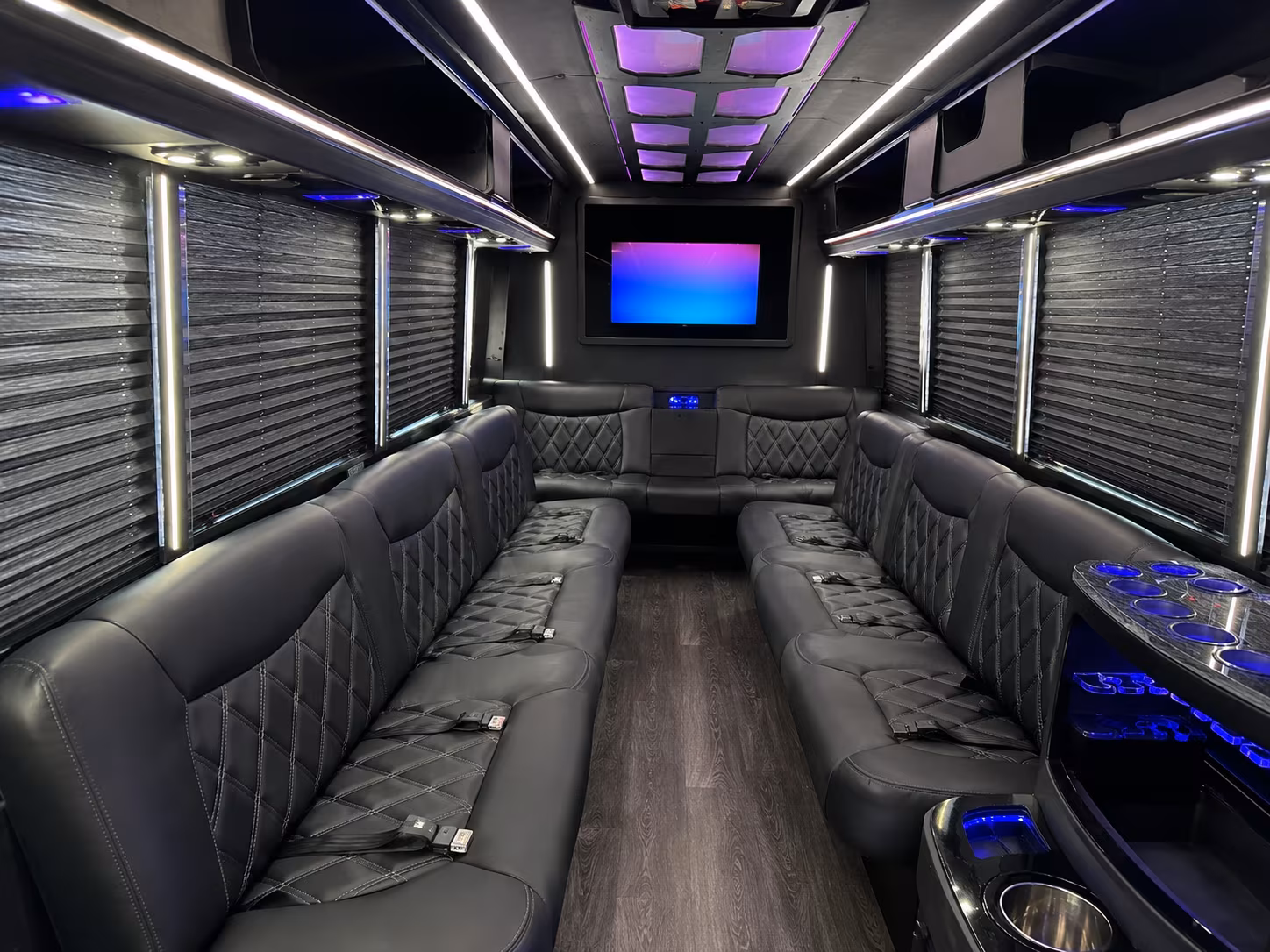 party buses and charter buses to seahawks games at lumen field