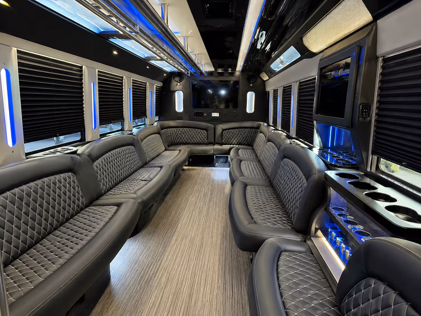 why rent using federalwayminibuscompany com